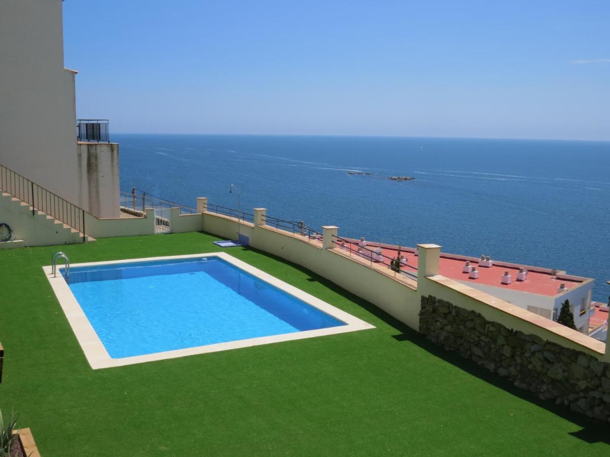Apartmán Marina 4 Roses Exteriér fotografie